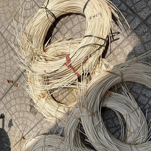 Cantidad a granel núcleo de ratán redondo 2/4mm Color blanco natural de producto agrícola de Vietnam - Product Image 1