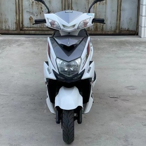 Xunying Zy125t-14 Sportbikes Scooter Motorcycle with 2000w Brushless Motor Steel <b>Frame</b> 120km/h Speed for Men and Women - Product Image 2