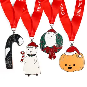 Custom design merry christmas ornaments metal christmas gifts decoration supplies soft enamel souvenir medal medallion