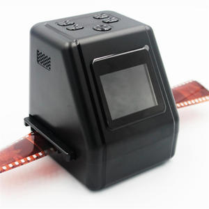 Escáner de Negativos y Diapositivas de Película de 14MP 35mm 135/126/110/8 con Pantalla LCD TFT de 2.4 Pulgadas - Product Image 3