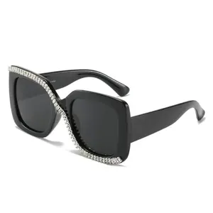 Novo grande quadro ponto diamante quadrado óculos hip-hop versátil requintado proteção UV Moda luxo estilo óculos de sol mulheres