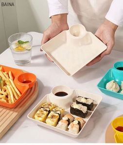 Assiette carrée japonaise créative en plastique pour sushi, avec compartiment à vinaigre, pour usage domestique, collations, desserts et pâtisseries de haute qualité, vente en gros - Product Image 3