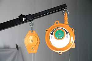 Soudeuse par points Longxiang C-gun PLR-7CN AC 220V, hauteur <span class=keywords><strong>de</strong></span> banc 140 cm, pour carrosserie automobile en acier - Product Image 3