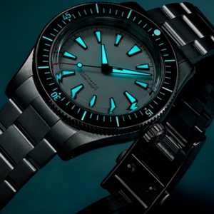 Reloj de Lujo Personalizado ODM Miyota 9015 con Calendario, Reloj de Acero para Buceo de 200 m, Cristal de Zafiro de Doble Cúpula, Reloj Mecánico para Hombre - Product Image 5