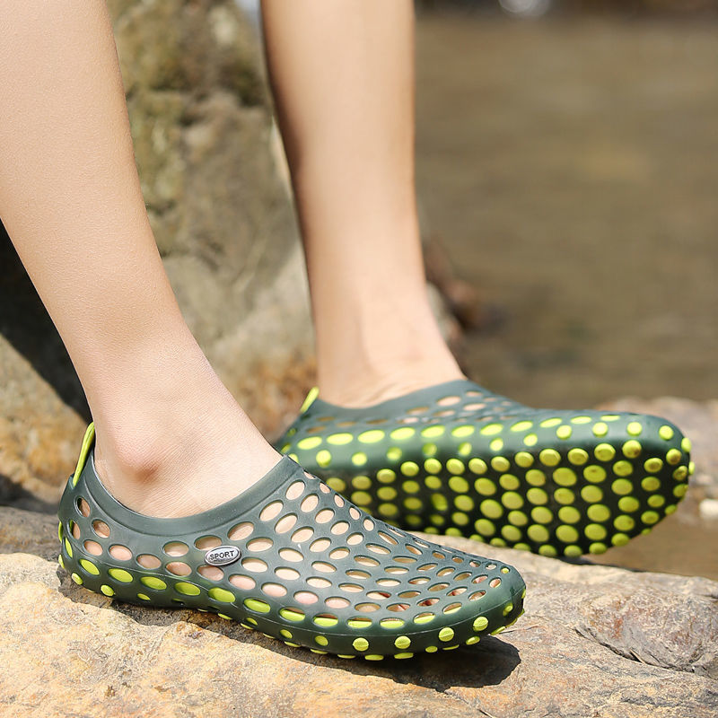 12058 Green Shoes run one size large