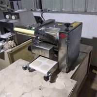 Machine automatique en acier inoxydable pour la fabrication de pâte à boulette Wonton Roti Chapati Wrapper Maker Disc Wrapper Dough Making Machine