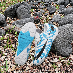 Nuove <span class=keywords><strong>Scarpe</strong></span> <span class=keywords><strong>da</strong></span> Calcio Professionali con Suola Antiscivolo in TPR e Tomaia in PVC per Adulti, Uomini, Donne, Bambini e Ragazzi - Product Image 1