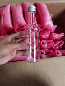 Thu nhỏ 50ml 100ml Glass Wine Bottle với nhôm vít cap nắp cho Whisky và <span class=keywords><strong>Vodka</strong></span> - Product Image 5