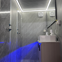 Remolque de Baño Móvil de Grado Industrial Resistente a la Intemperie con Ventilador de Techo para Estadios Deportivos, Maratones y Eventos