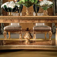 Table à manger extensible en bois sculpté de luxe français avec décoration en feuille d'or, ensemble de table à manger de designer italien Socci, 8 places