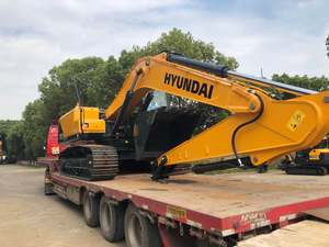 Nouvelle pelle sur chenilles R215VS PRO de marque renommée, haute performance, pour travaux agricoles, aménagement paysager résidentiel, moteur puissant, haute capacité de creusement - Product Image 2