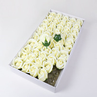 Bouquet de fleurs artificielles en savon rose moderne à deux étages, boîte cadeau avec un design respectueux de l'environnement