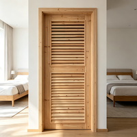 Porte intérieure à persiennes en cèdre massif, style campagnard pastoral, grain de bois naturel, porte de chambre en bois massif