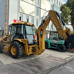 รถตักแบคโฮมือสอง Caterpillar รุ่น 420F สีเหลือง อุปกรณ์ก่อสร้างพร้อมแขนไฮดรอลิก ยางขนาดใหญ่ รับน้ำหนักได้ 9 ตัน - Product Image 4