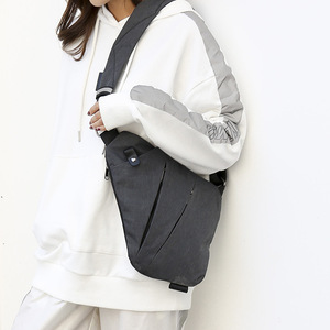 Sac de poitrine antivol pour homme, sacoche d'épaule de voyage et d'affaires, étui de rangement numérique sécurisé - Product Image 2