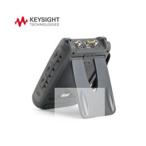 Analizador de Espectro de Microondas Portátil Keysight N9936A de 9 kHz a 26.5 GHz con Medidor de Potencia y Contador de Frecuencia Integrados - Product Image 2