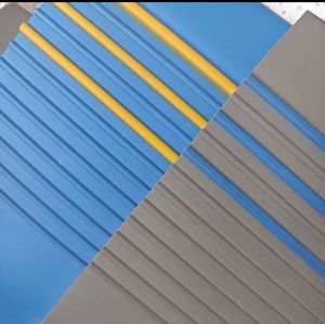 Marches d'escalier modernes <span class=keywords><strong>en</strong></span> PVC antidérapant pour <span class=keywords><strong>rampes</strong></span> <span class=keywords><strong>et</strong></span> terrasses <span class=keywords><strong>en</strong></span> bois massif Installation facile <span class=keywords><strong>en</strong></span> DIY Utilisation extérieure durable - Product Image 2