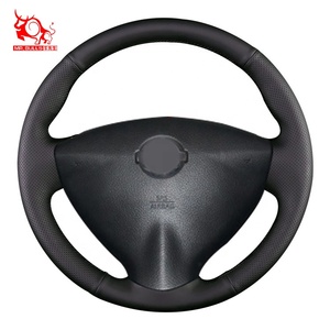Funda de Cuero para <span class=keywords><strong>Volante</strong></span> Cosida a Mano de Alta Calidad para <span class=keywords><strong>Nissan</strong></span> <span class=keywords><strong>Versa</strong></span> Note Sedan Sentra Tiida 2015 - Product Image 1