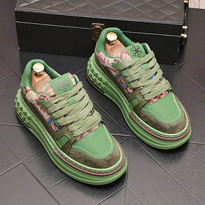 Chaussures en toile imprimées de marque pour hommes, nouveau style printemps 2026, empeigne en cuir de vachette, semelle épaisse confortable, effet plateforme rehaussante - Product Image 3