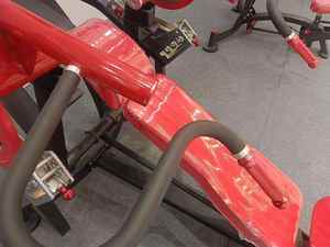 Máquina de Press de Pecho Inclinado para Gimnasios Comerciales - Equipo de Fitness de Acero Reforzado con Ángulo Ajustable para Parte Superior/Inferior del Pecho - Product Image 3