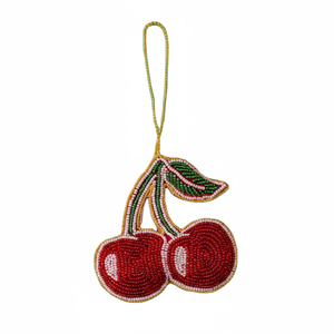 Llavero y accesorio para bolso con diseño de cerezas, bordado con cuentas de colores rojo y verde, de la India. - Product Image 1