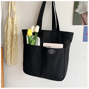 Sac fourre-tout en toile multifonctionnel avec logo personnalisé, grandes poches extérieures, idéal pour les sorties universitaires et le shopping du week-end, avec poche intérieure - Product Image 4