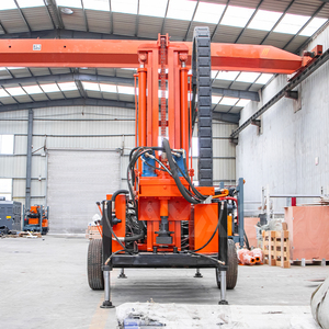 공장 맞춤형 100m 200m 300m 공압 코어 드릴과 바퀴 달린 물 우물 롤링 장비 불가리아에서 뜨거운 판매 - Product Image 1