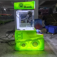 Vente en gros usine : Nouvelle conception anglaise de machine d'arcade mini grue à pinces, jeu à monnayeur, modèle Tank Fighter, pour peluches et objets en plastique