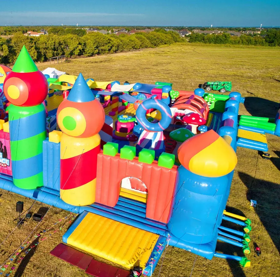 Inflat Playground tema raksasa taman kota anak-anak dewasa menyenangkan balon hiburan besar bouncing rumah dengan permainan