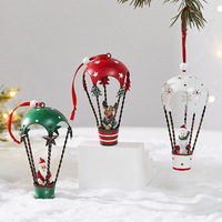 Décorations de sapin de Noël 2025, accessoires suspendus, art en fer, Père Noël volant, ornements de Noël en résine et en métal pour la maison, cadeaux de Noël