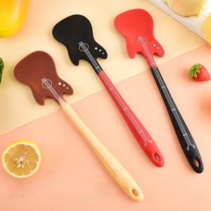 Spatule à crème en forme de <span class=keywords><strong>guitare</strong></span>, <span class=keywords><strong>grattoir</strong></span> de pâtisserie en silicone, outils de pâtisserie - Product Image 2