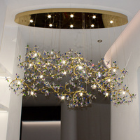 Lustre suspendu en cristal artistique personnalisé de luxe, branche de fleur, lampe suspendue florale incurvée moderne pour la décoration de villa, hôtel, hall