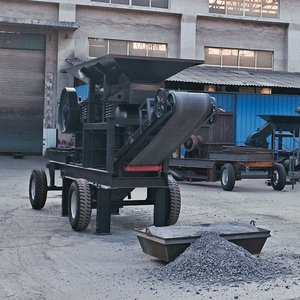 मिनी मोबाइल पोर्टेबल रॉक जबड़े क्रशर स्क्रीन फीडर से सुसज्जित पत्थर पेराई मशीन - Product Image 1
