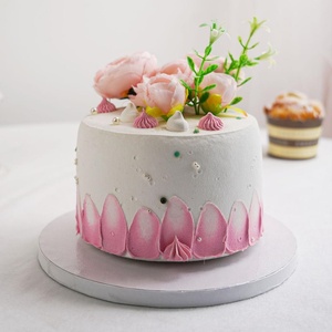 Lot de 50 plateaux à gâteau blancs de 14 pouces en carton ondulé de 12 mm d'épaisseur, résistants à l'huile, avec impression gaufrée et estampée - Product Image 2