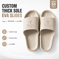 Sandales à enfiler en EVA motif palmier ivoire, pantoufles de maison gravées, sandales de resort à large bride, Chinelo Coqueiro Bege, logo personnalisé OEM B2B