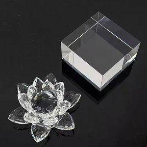 <span class=keywords><strong>Fleur</strong></span> de lotus en cristal transparent sur mesure avec base en papier blanc épais pour cadeaux de mariage - Product Image 4