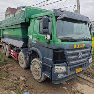 Camión Volquete HOWO/SINOTRUK/SHANCMAN 8X4 con Neumáticos Radiales para Proyectos de Construcción EN SHANGHAI EN VENTA - Product Image 1