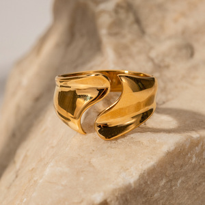 Stylish Stainless Steel 18k Gold Plated Jewelry <strong>Split</strong> Curved Accessory <strong>Ring</strong> - Product Image 2