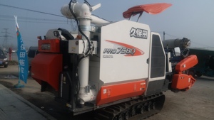 รถเกี่ยวข้าว<span class=keywords><strong>คู</strong></span><span class=keywords><strong>โบ</strong></span><span class=keywords><strong>ต้า</strong></span> 4LZ-3 (PRO758Q) <span class=keywords><strong>มือ</strong></span><span class=keywords><strong>สอง</strong></span> รุ่นป้อนข้าวแบบเต็ม สำหรับเก็บเกี่ยวข้าวและข้าวสาลี - Product Image 4