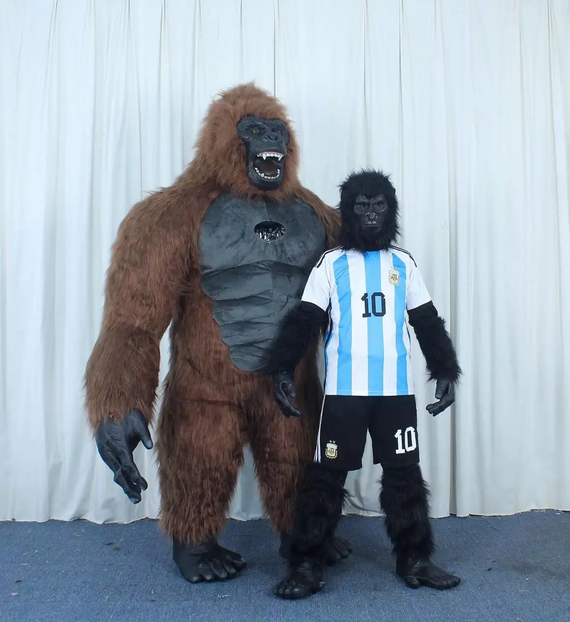Maskot mewah kustom Orang animasi memakai kostum lucu dewasa pakaian tiup dj gorila besar
