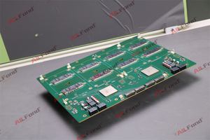 บอร์ดอะแดปเตอร์4-การ์ด V100 SXM2กับ8654ที่มีระบบตรวจจับการควบคุมอุณหภูมิรองรับ NVLink - Product Image 5