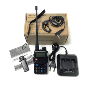 Baofeng-UV5R calda Baofeng UV-5R Dual-Band 5W VHF UHF a lunga distanza Talk ha corso Walkie Talkie <span class=keywords><strong>di</strong></span> alta qualità - Product Image 6