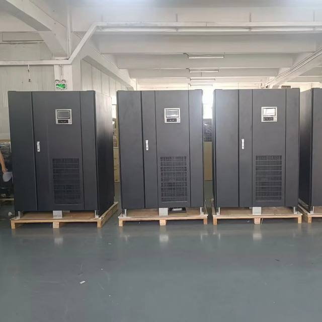 Customized 3 Phase/three Phase 220V 400KVA 600KVA Online Industrial UPS System