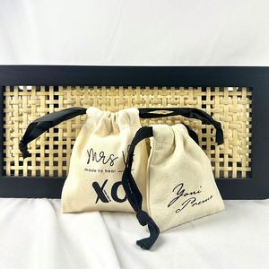 Sac à cordon personnalisé en coton biologique biodégradable à prix promotionnel pour l'emballage de cosmétiques avec logo de marque personnalisé en estampage à chaud - Product Image 4