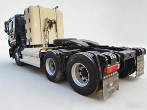Camión Tractor Usado Auman EST con Volante a la Derecha, Shacman H3000 6x4 Euro 6 - Product Image 5