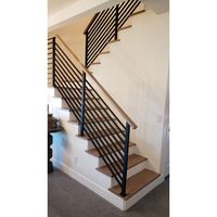 Poteau de rampe d'escalier moderne vertical rond personnalisable avec peinture en poudre pour la décoration intérieure