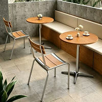 Restaurant-Terrassen- & Gartenmöbel, Café- & Bistro-Outdoor-Essgruppe, Holz- & Metall-Rechteckiger Tisch und Stühle