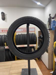 Neumático de Motocicleta KUMA K279, Fabricado en Vietnam, Duradero, Nuevo, Negro, Caucho Natural + Cubierta de Nylon, 4PR/6PR/8PR, 20000KM, 12 Meses - Product Image 3