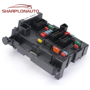 Pièces automobiles Boîte à fusibles 9657608780 pour Citroën C3 C5 C8 Peugeot 206 307 406 807 Ensemble de boîte à fusibles - Product Image 4