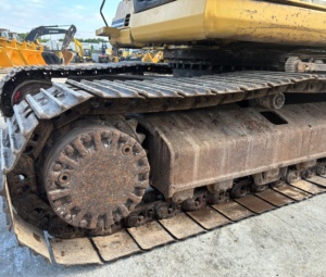 20 toneladas fabricadas en EE. UU. de alto rendimiento para excavadora tipo oruga 320B con motor diésel y para bomba en excelentes condiciones - Product Image 2